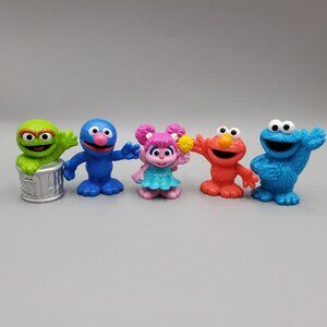 Sesame Street Plastic Figures Oscar Grover Abby Elmo Cookie Monster NWOP Lot